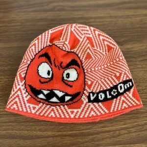 Volcom skate skull cap monster beanie